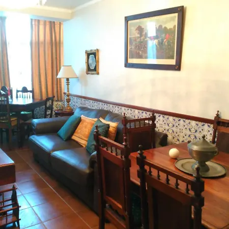 Apartment No Coracao Da Aldeia Atouguia Da Baleia